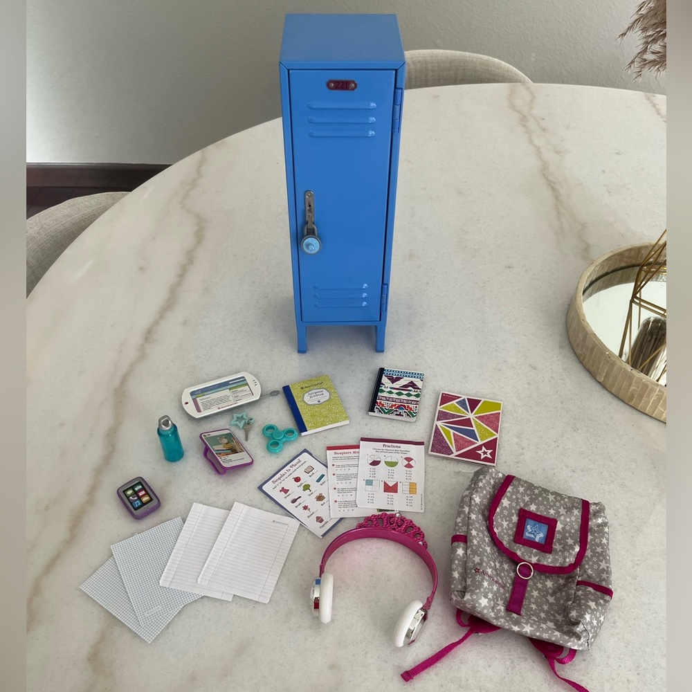 American Girl doll Locker and school items!
